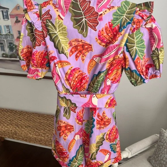 Colorful Patterned Romper with Belt - Picture 4 of 7